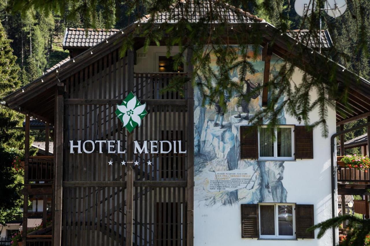 Hotel Medil カンピテッロ・ディ・ファッサ エクステリア 写真